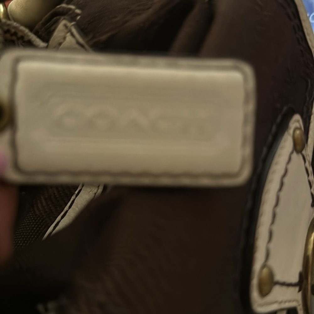 Brown and white coach bag - Picture 4 of 4
